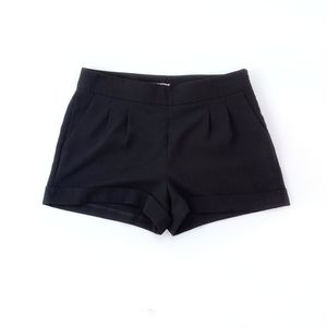 Express dressing shorts, size 4, black women's shorts.